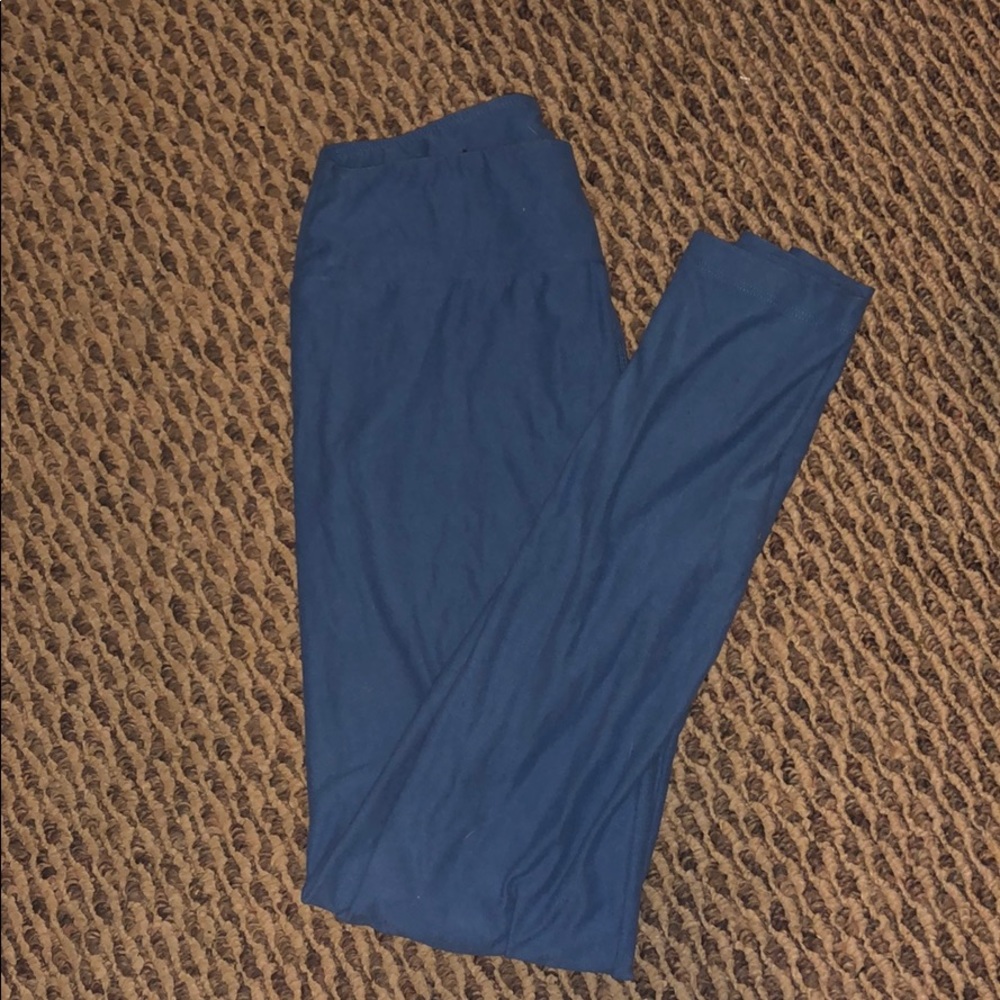Light blue LuLaRoe leggings